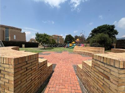 Casa de 3 alcobas en venta en Guaymaral Reservado, Chía, 165 m² · foto 3 de 20