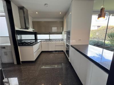 Casa de 3 alcobas en venta en Piedra Luna, Cajicá, 153 m² · foto 8 de 20