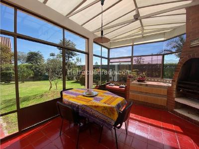 Casa de 4 alcobas en venta en La Balsa, Chía, 380 m² · foto 2 de 20