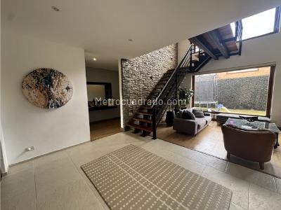 Casa de 3 alcobas en venta en Palo E Teka, Cajicá, 240 m² · foto 2 de 20