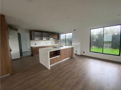 Casa de 3 alcobas en venta en Cajica, Cajicá, 252 m² · foto 2 de 20