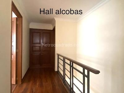 Apartamento de 2 alcobas en venta en Chico, Bogotá, 134 m² · foto 8 de 18