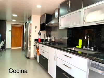Casa de 3 alcobas en venta en Calleja Baja, Bogotá, 200 m² · foto 5 de 20