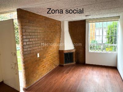 Casa de 3 alcobas en venta en Mazuren Colina, Bogotá, 61 m² · foto 3 de 20