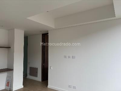 Apartamento de 1 alcoba en arriendo en San Patricio Santa Barbara, Bogotá, 44 m² · foto 8 de 18