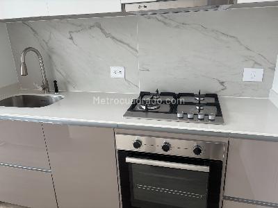 Apartamento de 1 alcoba en arriendo en San Patricio Santa Barbara, Bogotá, 44 m² · foto 7 de 18