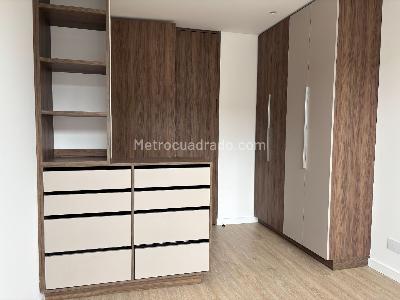 Apartamento de 1 alcoba en arriendo en San Patricio Santa Barbara, Bogotá, 44 m² · foto 11 de 18