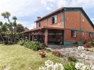 Casa – Medellín, El Placer