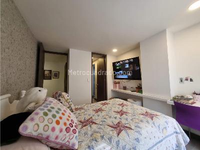 Apartamento de 3 alcobas en venta en El Poblado Milla De Oro, Medellín, 117 m² · foto 13 de 20