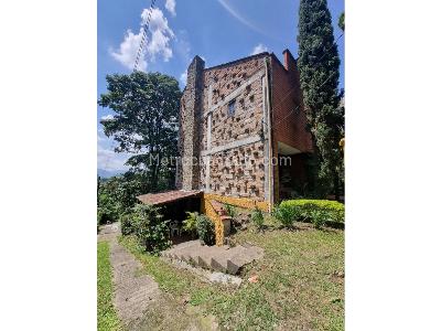 Casa de 4 alcobas en venta en El Salado Camino Verde, Envigado, 565 m² · foto 5 de 20
