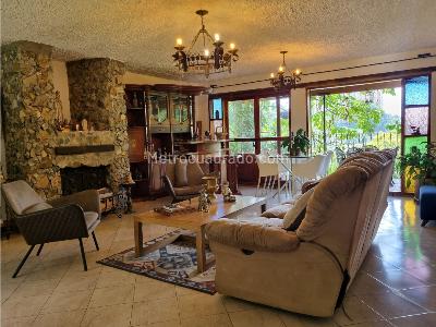 Casa de 4 alcobas en venta en El Salado Camino Verde, Envigado, 565 m² · foto 6 de 20