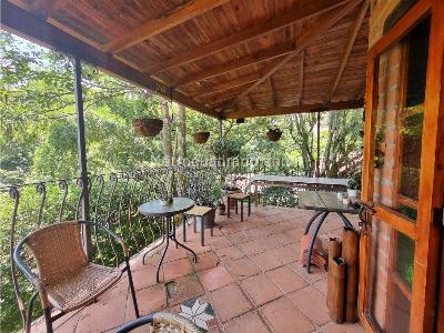 Casa de 4 alcobas en venta en El Salado Camino Verde, Envigado, 565 m² · foto 17 de 20