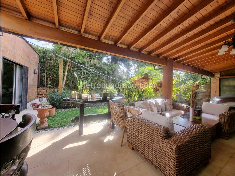 House in Medellín - Vista 3