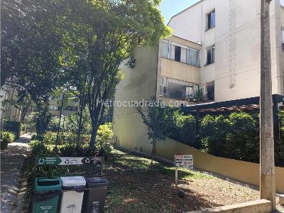Apartamento en venta en La Aguacatala, Medellín · foto 14 de 20