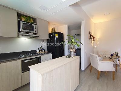 Apartamento de 2 alcobas en venta en Alto De Las Palmas, Medellín, 64 m² · foto 4 de 19