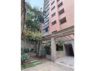 Apartamento de 2 alcobas en venta en El Poblado, Medellín, 69 m² · foto 18 de 18