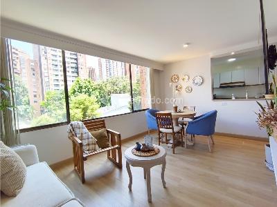 Apartamento de 2 alcobas en venta en El Poblado, Medellín, 69 m² · foto 2 de 18