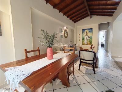 Apartamento de 3 alcobas en venta en La Frontera, Medellín, 78 m² · foto 4 de 17