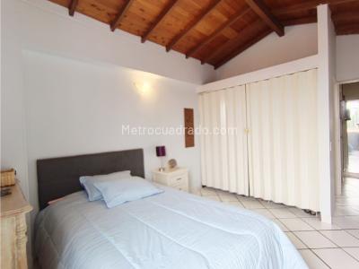 Apartamento de 3 alcobas en venta en La Frontera, Medellín, 78 m² · foto 13 de 17