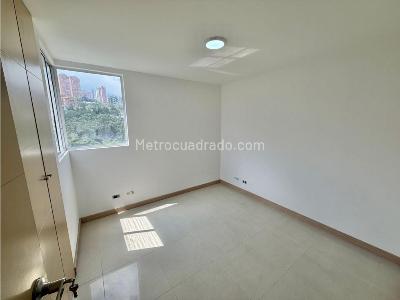 Apartamento de 3 alcobas en venta en El Poblado, Medellín, 99 m² · foto 7 de 20