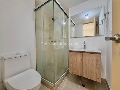Apartamento de 3 alcobas en venta en El Poblado, Medellín, 99 m² · foto 9 de 20