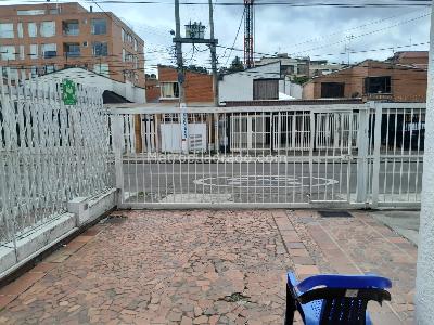 Casa de 5 alcobas en venta en Cedritos Contador, Bogotá, 375 m² · foto 10 de 13