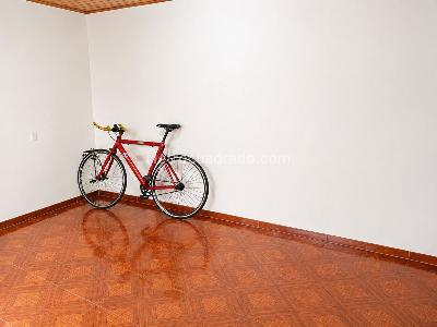 Casa de 5 alcobas en venta en Bellavista, Bogotá, 480 m² · foto 12 de 16