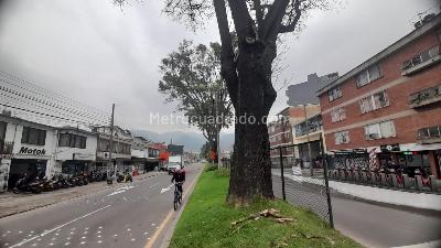Casa de 5 alcobas en venta en Av Chile, Bogotá, 325 m² · foto 3 de 4
