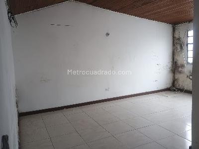 Casa de 1 alcoba en venta en Toberin, Bogotá, 384 m² · foto 12 de 20