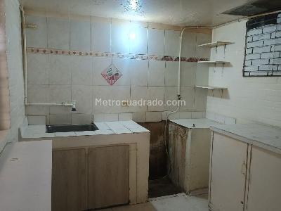 Casa de 1 alcoba en venta en Toberin, Bogotá, 384 m² · foto 14 de 20