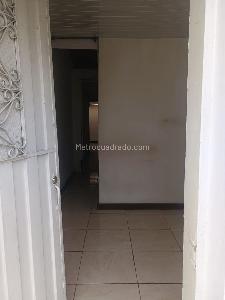 Casa de 1 alcoba en venta en Toberin, Bogotá, 384 m² · foto 6 de 20