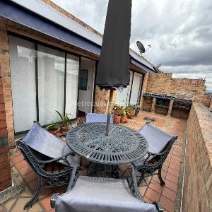 Apartamento en venta en Las Villas, Bogotá · foto 2 de 20
