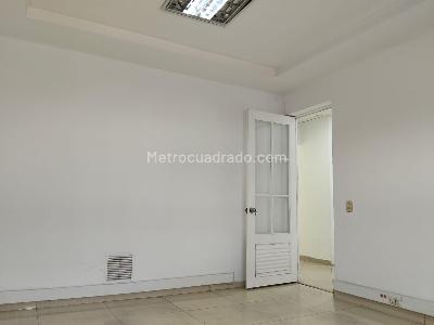 Casa de 5 alcobas en venta en Sandiego, Bogotá, 1200 m² · foto 9 de 20