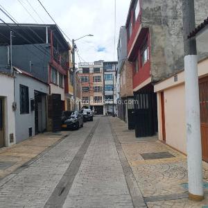 Casa de 3 alcobas en venta en Alamos Norte, Bogotá, 125 m² · foto 4 de 11