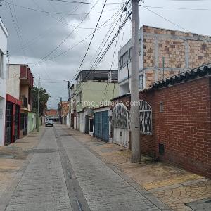 Casa de 3 alcobas en venta en Alamos Norte, Bogotá, 125 m² · foto 6 de 11