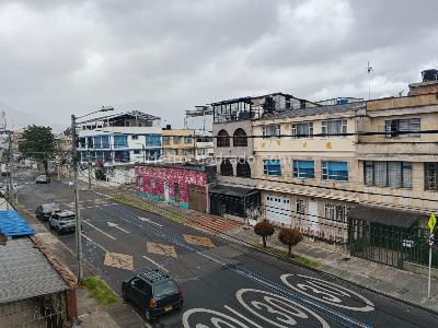 Casa de 4 alcobas en venta en Santa Isabel, Bogotá, 260 m² · foto 10 de 15