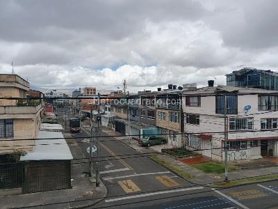 Casa de 4 alcobas en venta en Santa Isabel, Bogotá, 260 m² · foto 8 de 15