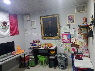 Casa de 4 alcobas en venta en Alamos Norte, Bogotá, 300 m² · foto 9 de 12