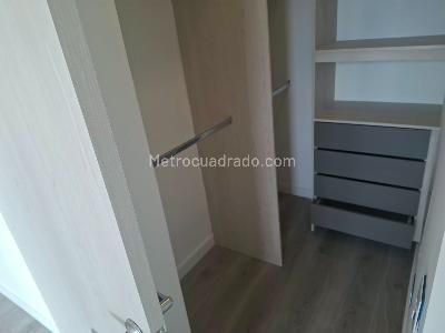Apartamento en venta en Modelia, Bogotá · foto 2 de 19