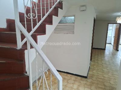 Apartamento de 3 alcobas en arriendo en El Tejar, Bogotá, 90 m² · foto 14 de 17