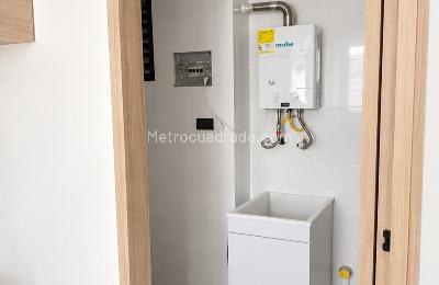Apartamento de 1 alcoba en venta en J Vargas, Bogotá, 33 m² · foto 4 de 17