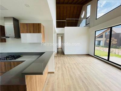 Casa de 3 alcobas en venta en Cajica, Cajicá, 147 m² · foto 5 de 13
