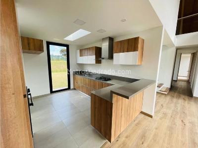 Casa de 3 alcobas en venta en Cajica, Cajicá, 147 m² · foto 7 de 13