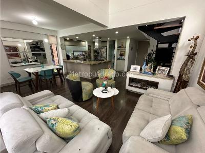 Casa de 3 alcobas en venta en Cajica, Cajicá, 197 m² · foto 1 de 16