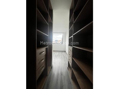 Apartamento de 2 alcobas en venta en Cedritos, Bogotá, 86 m² · foto 7 de 12