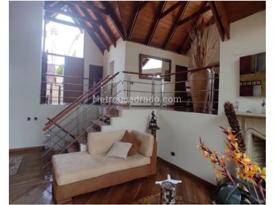 Casa de 4 alcobas en venta en Bosques De Pino, Bogotá, 932 m² · foto 3 de 15