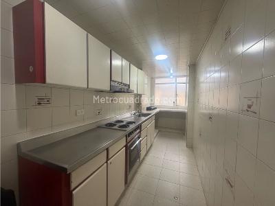 Casa de 5 alcobas en venta en Jose Joaquin Vargas, Bogotá, 350 m² · foto 4 de 17