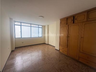 Casa de 5 alcobas en venta en Jose Joaquin Vargas, Bogotá, 350 m² · foto 8 de 17