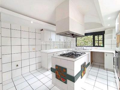 Casa de 5 alcobas en venta en Guaymaral, Bogotá, 1650 m² · foto 15 de 20