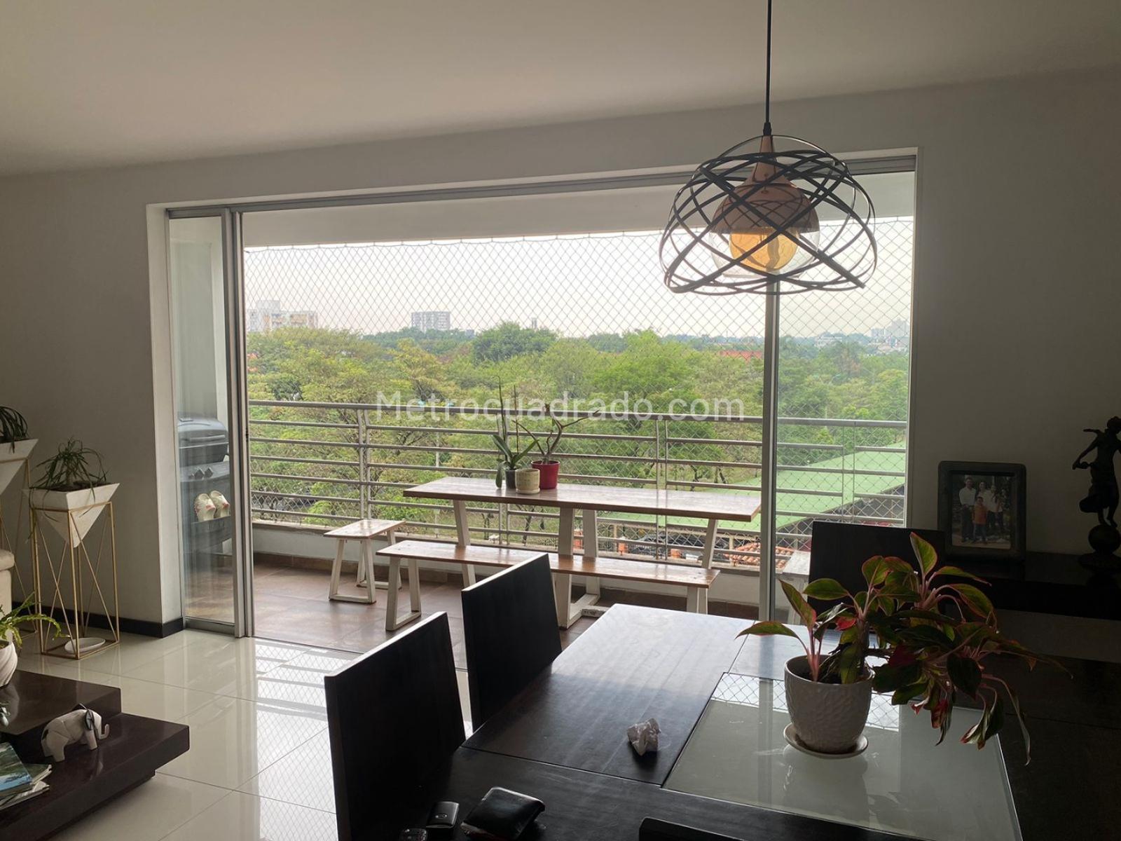 Arriendo de Apartamento en Urbanizacion la flora Cali 10697M4209791